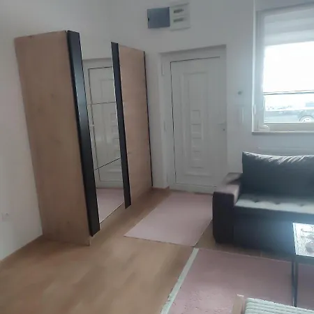 Violin Апартаменты Нови-Сад